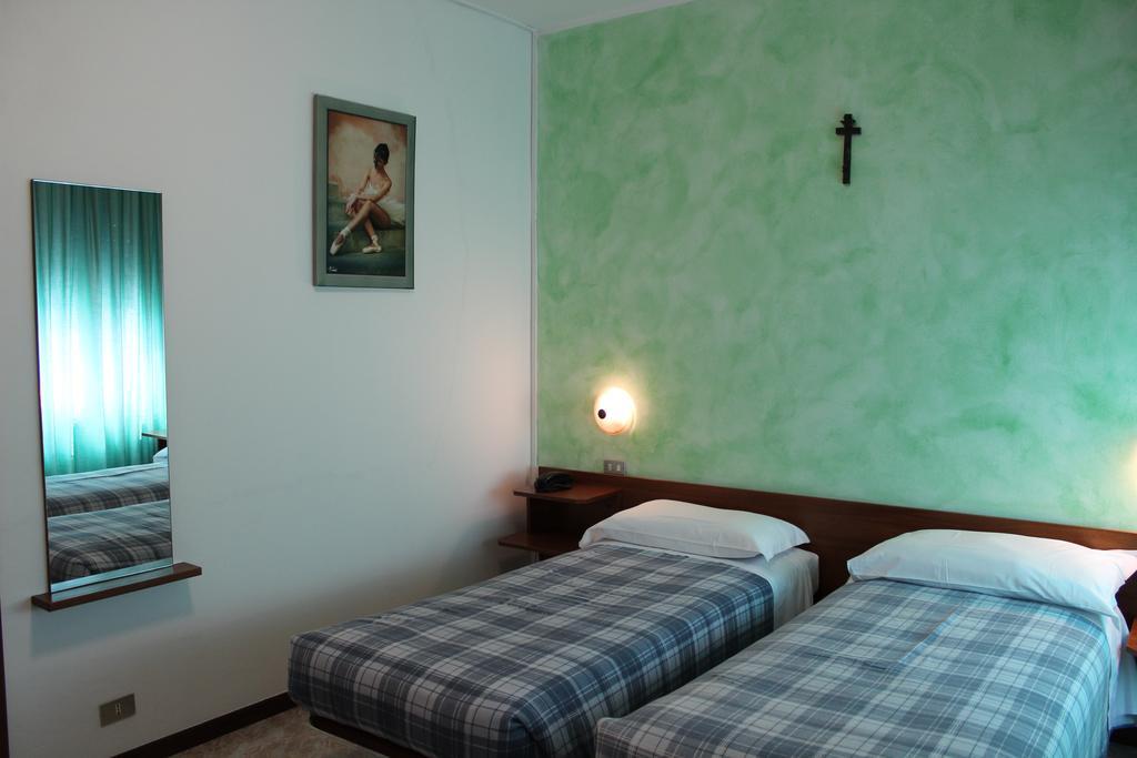 Albergo Napoleone Sant'Ambrogio di Valpolicella Exterior photo